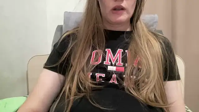 alisa_kitcat - Alisa_kitcat's free webcam