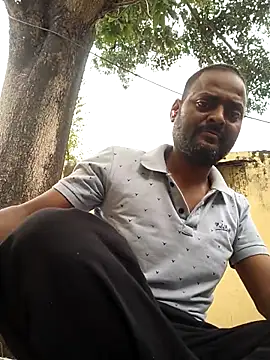 big_boss_0001 (M young) - Cum show in public