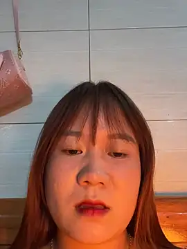 liness101 - Liness101's free webcam