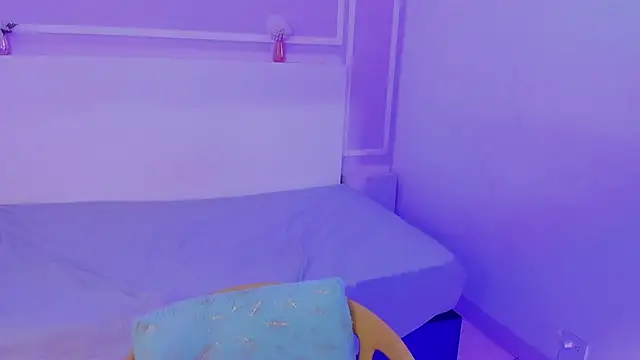 candy_lux30 - Candy_lux30's free webcam