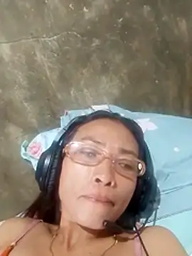 pinayhotii - Pinayhotii's free webcam