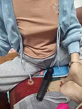 haralushiaaa - Haralushiaaa's free webcam