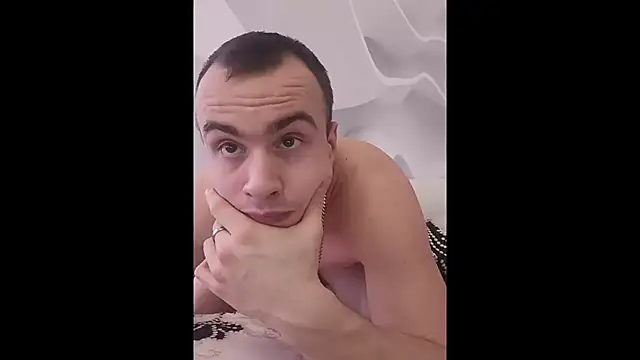 kris_braun - Kris_Braun's free webcam