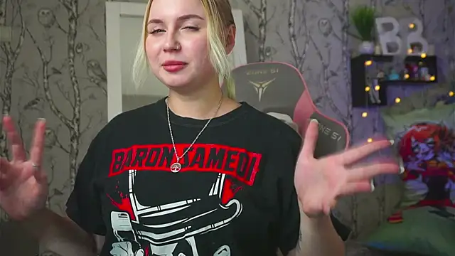 moon_valkyrie - Moon_Valkyrie's free webcam