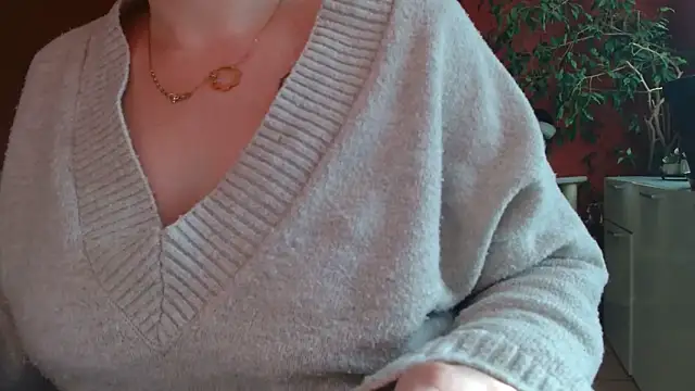 petitoiseau67 - Petitoiseau67's free webcam