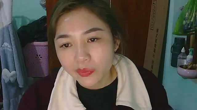 uhem112 - Uhem112's free webcam