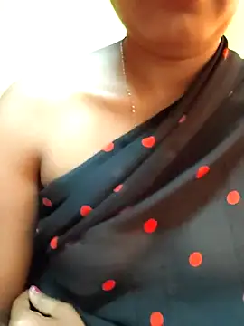 arushi_bb - Arushi_bb's free webcam - UK Sex Cams