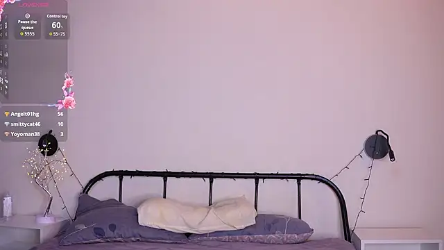 suzannehowse - SuzanneHowse's free webcam - UK Sex Cams