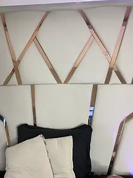 Webcam Model (Madisson-Rivas)  is live.Free join now!