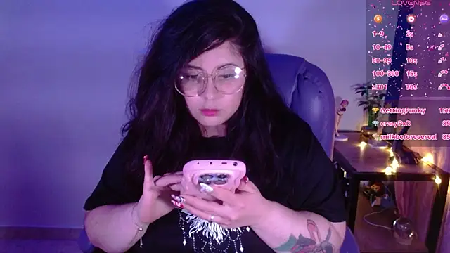 azamy-12 - Azamy-12's free webcam - UK Sex Cams