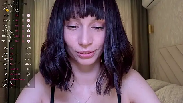 alice_wonders - Alice_Wonders's free webcam - UK Sex Cams