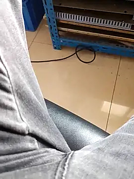 huzi518 Live Webcam on Stripchat