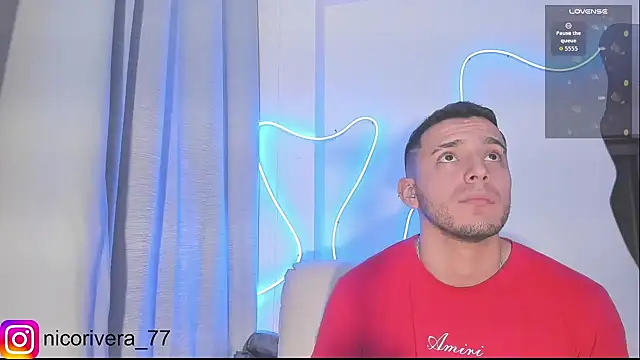 nico_rivera webcam