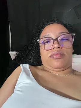 Webcam Model (angela_angels_)  is live.Free join now!