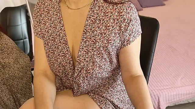 Alexis_Lovely webcam