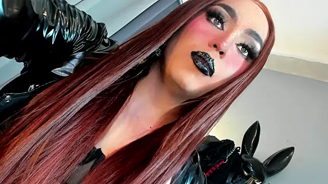 DominaAurumXXX webcam