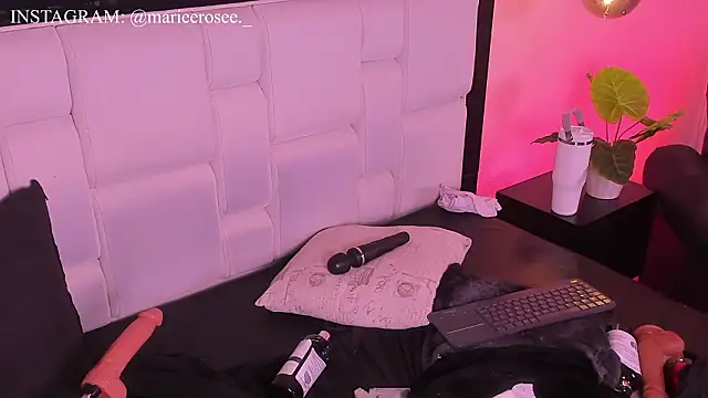 Mariee_rosee webcam