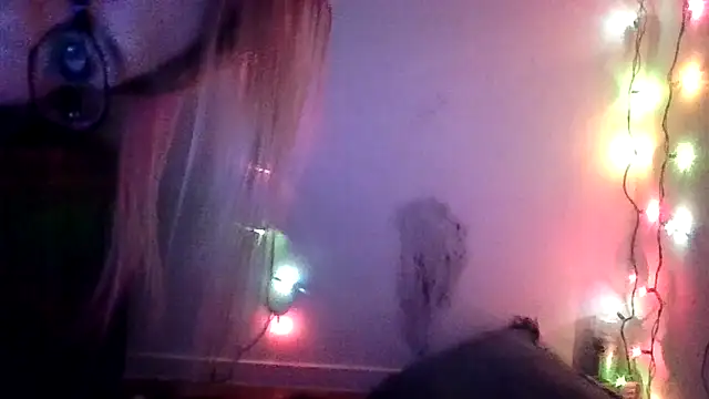 CloudyCockTeaser webcam