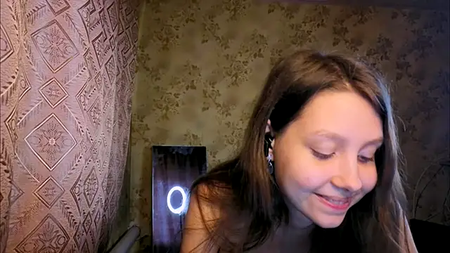 qutiedasweet - QutieDaSweet's free webcam