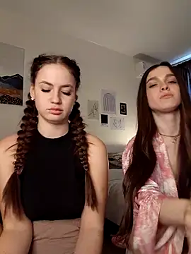 mayaglow - MayaGlow's free webcam