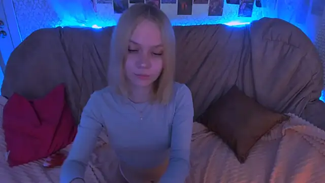 lollydream - LollyDream's free webcam - UK Sex Cams