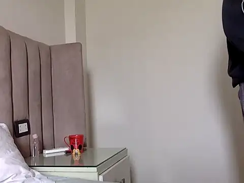 caibull - CaiBull's free webcam - UK Sex Cams