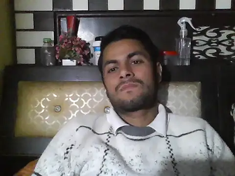 stubborndesiboy - Stubborndesiboy's free webcam - UK Sex Cams