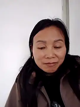 lili-123k - Lili-123k's free webcam