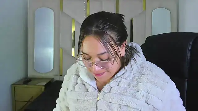 isabellrodriguez18 - IsabellRodriguez18's free webcam