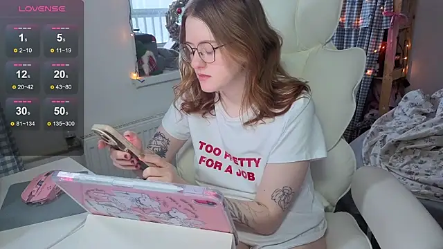 urstripchatgf - Urstripchatgf's free webcam