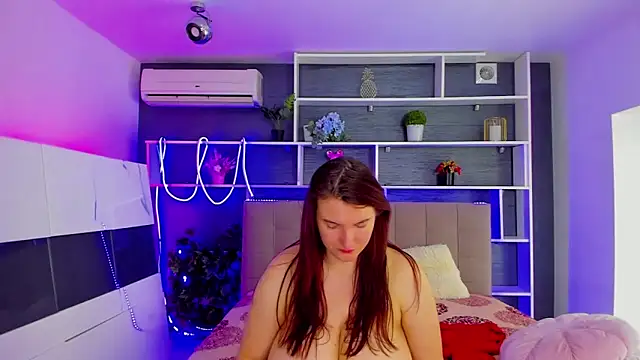 stephierousee - StephieRousee's free webcam