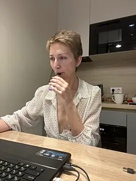 sensual_flower - Sensual_Flower's free webcam