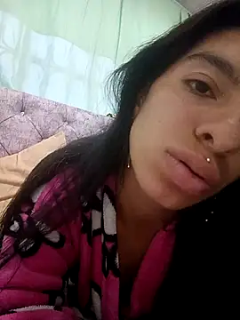 Webcam Model (Ariell_Kieran)  is live.Free join now!