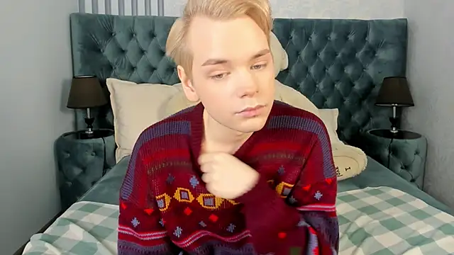 je_salvatore - Je_Salvatore's free webcam - UK Sex Cams