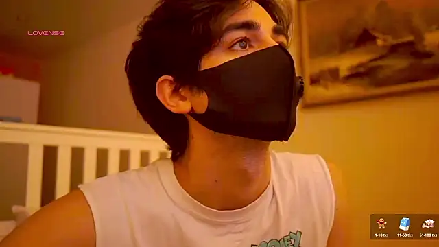 alandenavarre - AlanDeNavarre's free webcam