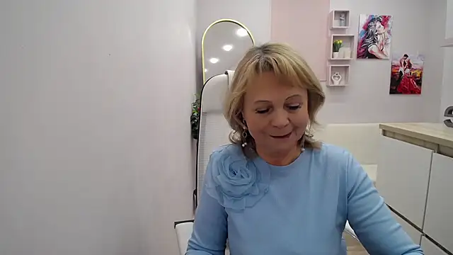 milla_cutie18 - Milla_Cutie18's free webcam