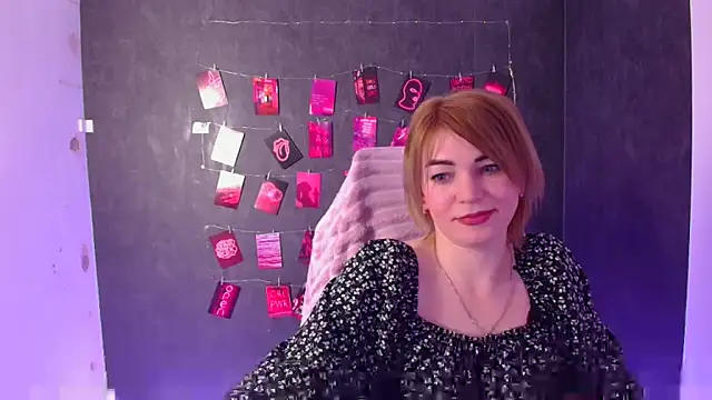 cuttieemma - CuttieEmma's free webcam