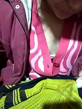 libami246 - Libami246's free webcam