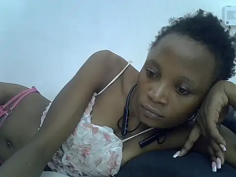 spicypetite - SpicyPetite's free webcam