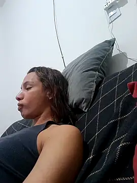 ofjuliaa - Ofjuliaa's free webcam