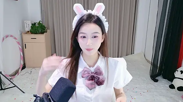 dancing-coco12 - Dancing-Coco12's free webcam