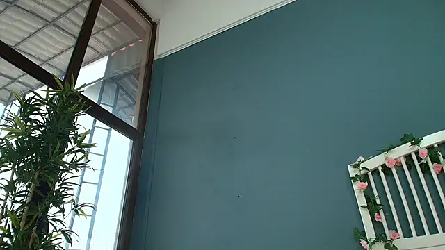 alicepirs - AlicePirs's free webcam