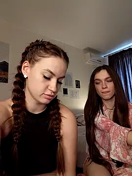 MayaGlow Live Webcam on Stripchat