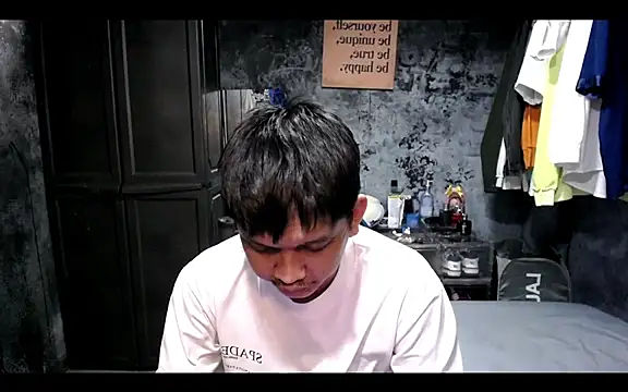 asianpinoy4you (Ask my age) - cum in my face