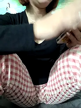 -lunalust - -LunaLust's free webcam