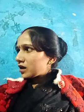 Webcam Model (Jooli_xx)  is live.Free join now!