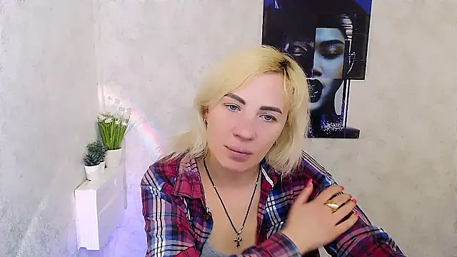 emmacat_ - EmmaCat_'s free webcam