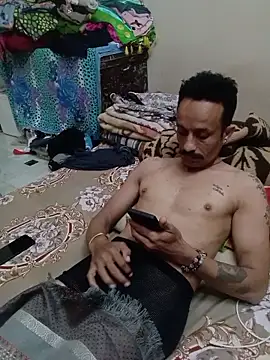 crazysexycouple00 - Crazysexycouple00's free webcam - UK Sex Cams