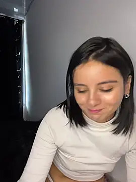 Webcam Model (SaraMistick)  is live.Free join now!