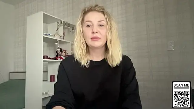 blondie_xoxoxo - Blondie_xoxoxo's free webcam